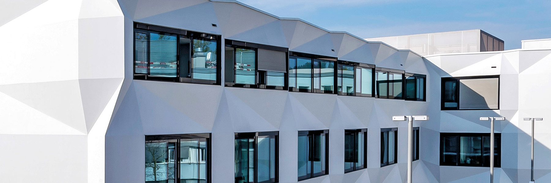 Uni Eingang Suedseite